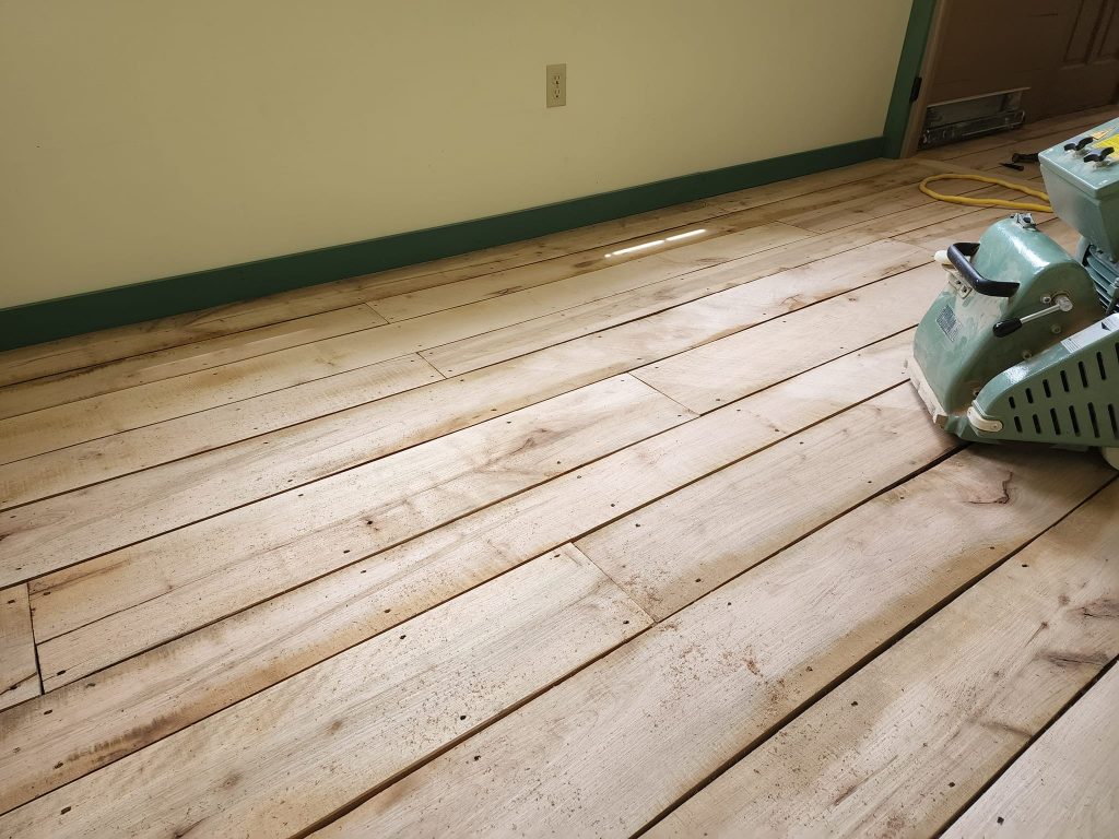 polishing hardwood flooring